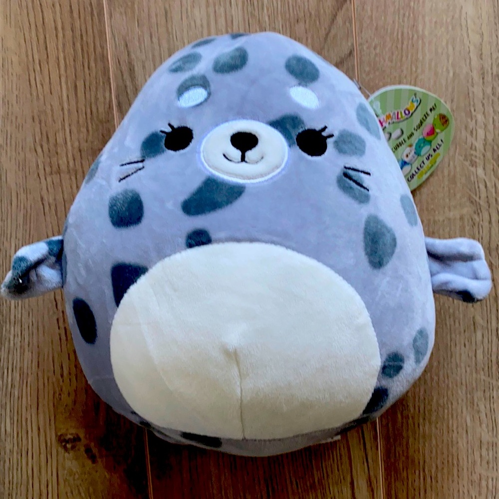 Isis the Seal Squishmallow
